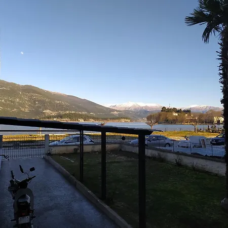 Lakeside Apartment Ioannina Exterior photo